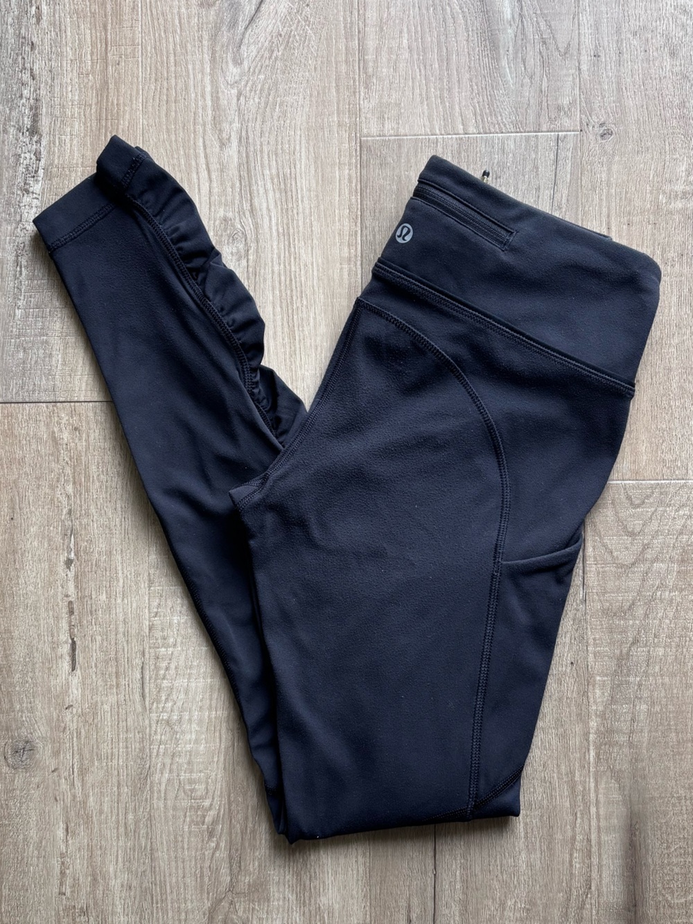 Lululemon Speed Low Rise Tight W/ Ankle Scrunch in Black